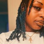 Profile picture of alienqueenkalii