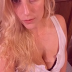 Profile picture of blondebrat69