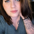 busty_and_green_eyed avatar